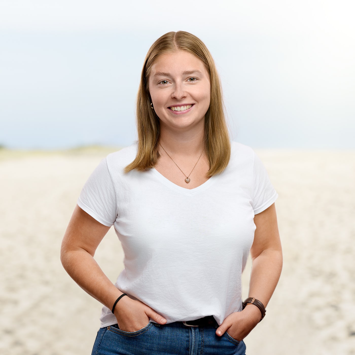 Frau Jasmin Diekmann